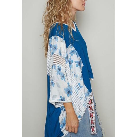 POL Crochet Detail Floral V Neck Oversized Top Tunic Blue White Size Medium - Picture 2 of 15